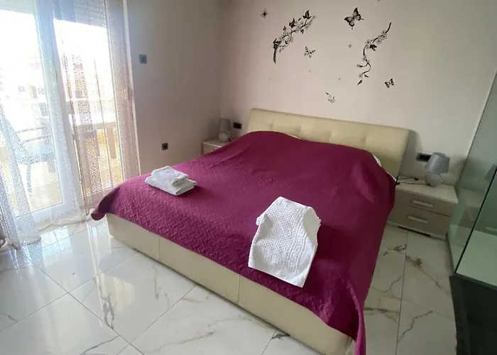 Apartmants And Velnic, Krk Krk Town