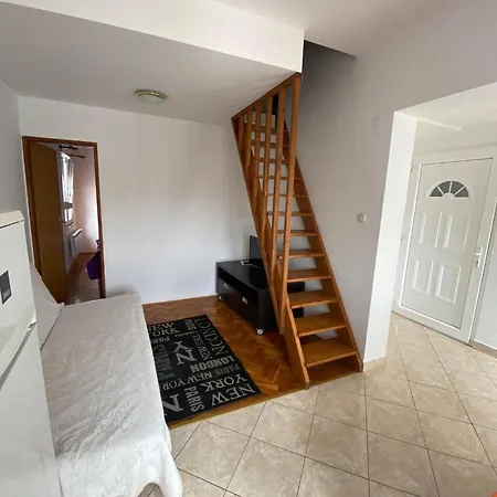 Apartmants And Velnic, Krk Apartmán