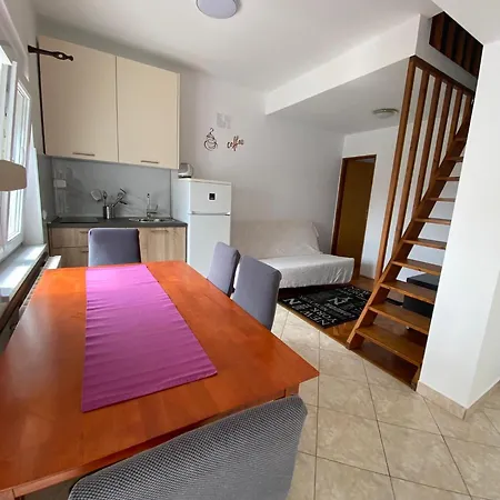Apartmants And Velnic, Krk * קרק